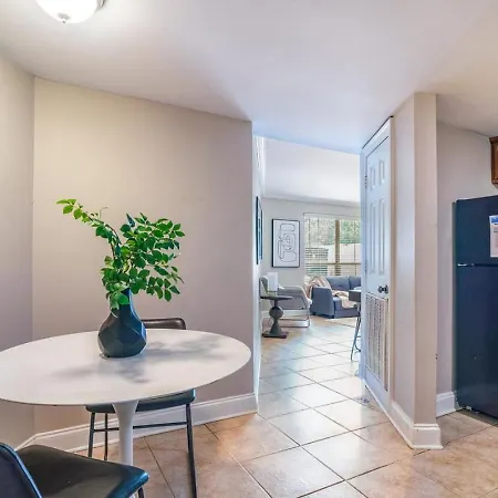 Landing At The Hive - 1 Bedroom In Mid City North